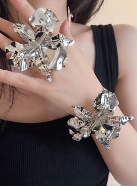 食指戒指女夸张大个性立体花朵银色气质时尚高级感食指戒指环配饰