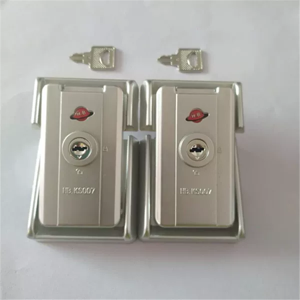 Товары от 旅安箱包精品店