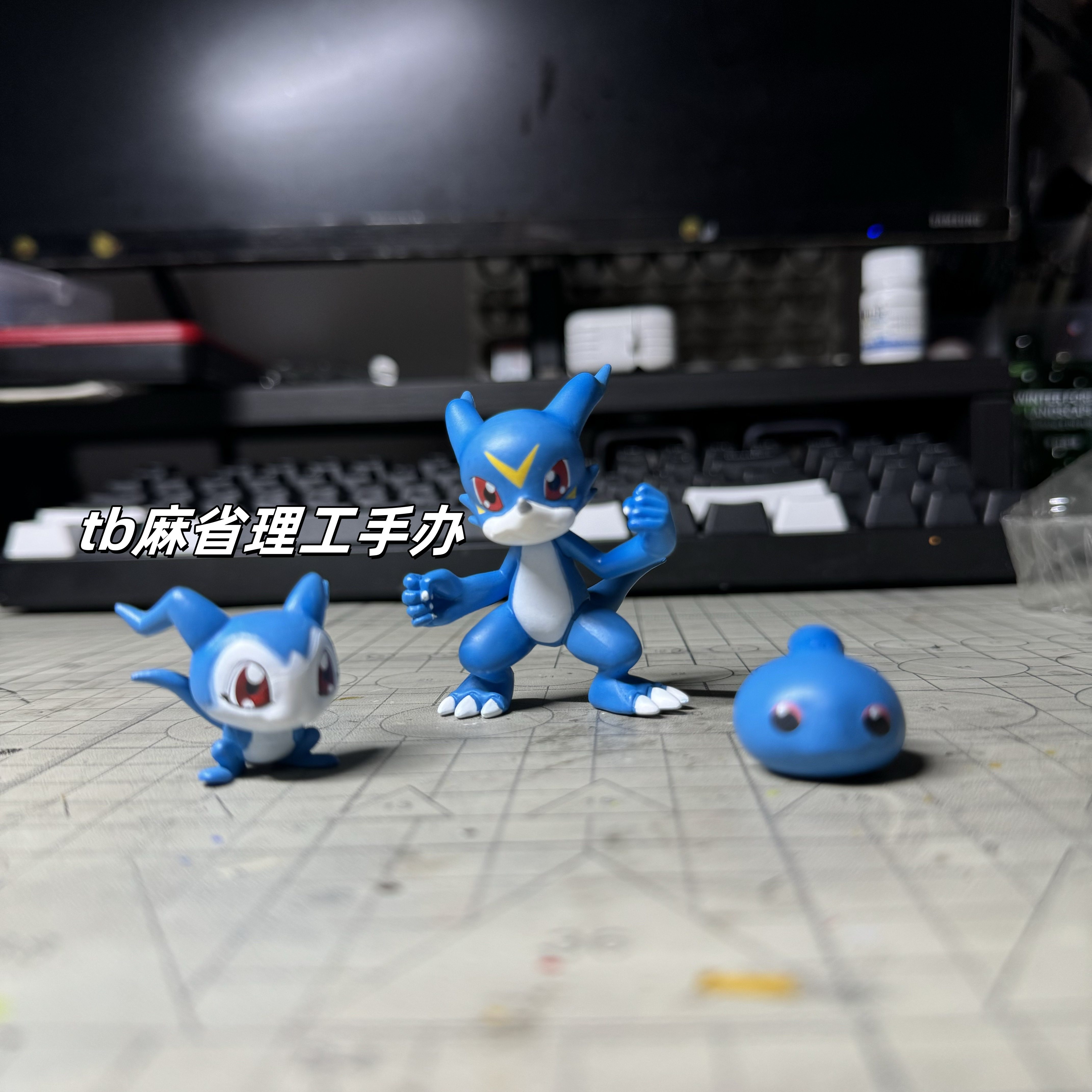 数码宝贝手办V仔兽进化组