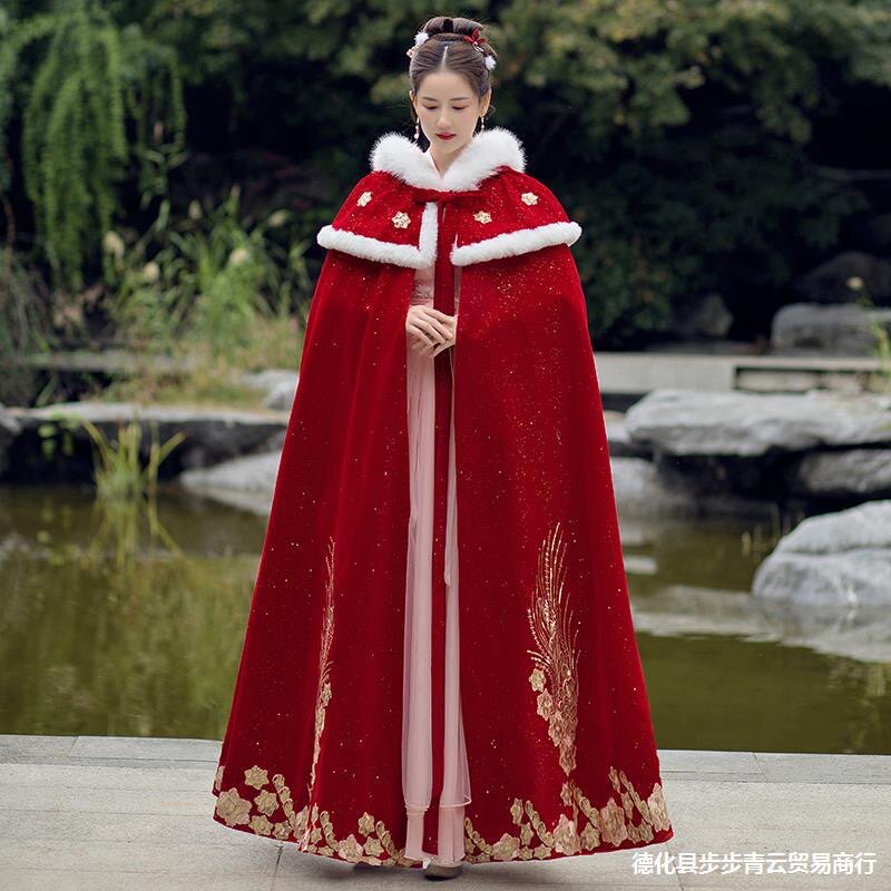 斗篷汉服女冬季红色秀禾服新娘披汉服上装