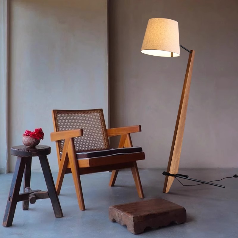 设计感落地灯客厅卧室沙发旁边墙角北欧原创简约艺术高级实木灯具