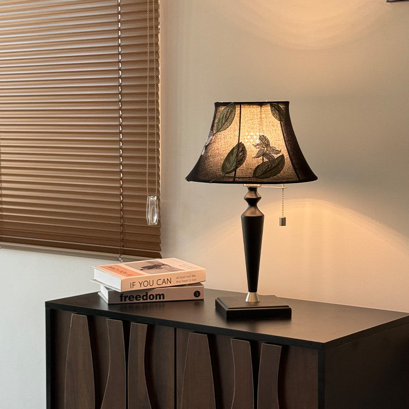 台灯实木法式中古侘寂风客厅氛围感书房高级感复古卧室床头灯美式