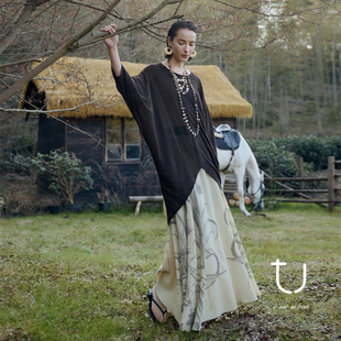 TU曳影 水墨晕染印花羊毛A字半身裙26年春季新款松弛感大摆长裙