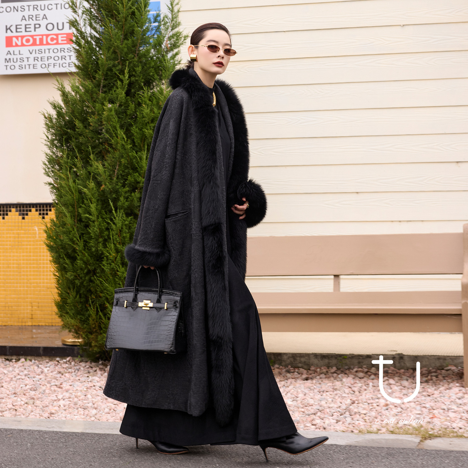 TU女装 狐狸毛羊毛提花加厚大衣宽松遮肉骆驼绒保暖廓形长外套,女装/女士精品,毛呢外套,淘宝优惠券,粉丝福利购,淘宝优惠卷