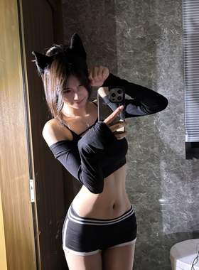 【MYQoQ】性感超短运动短裤女+防走光蜜桃杯细肩吊带无痕背心