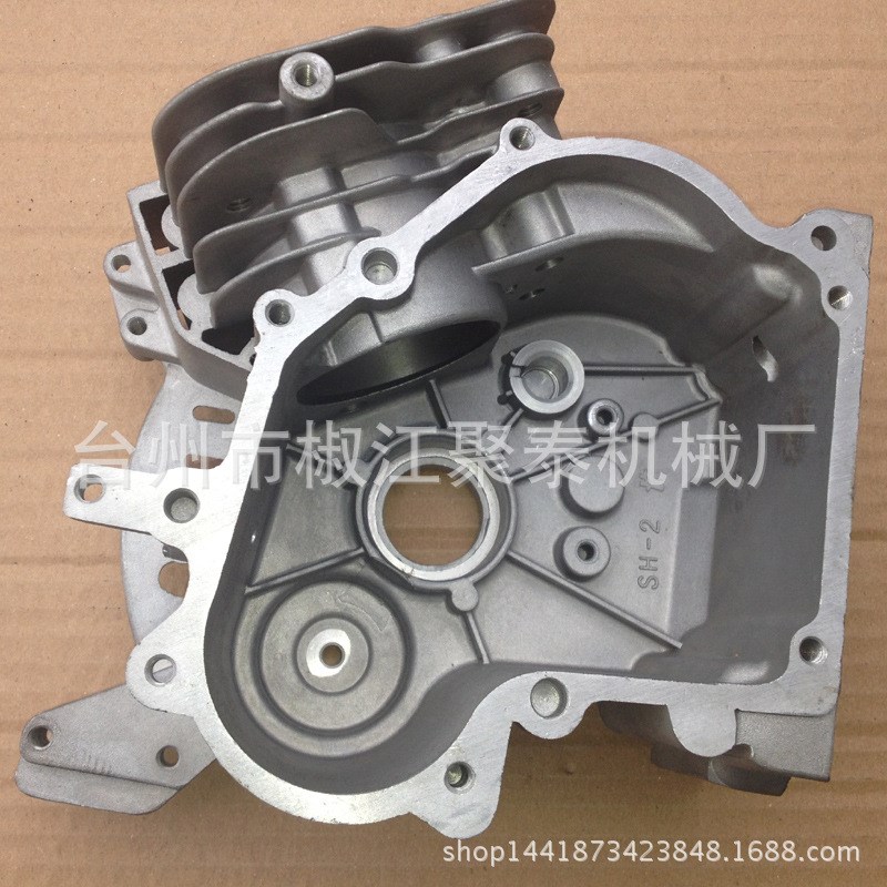 汽油发电机配件 1kw曲轴箱体 合箱体 汽油机 152 154F箱体