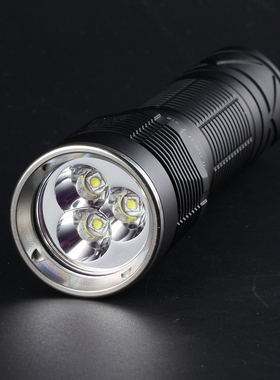 Convoy S12 8A版，内置sst20,219C,LH351D 219B 519A高显色手电筒