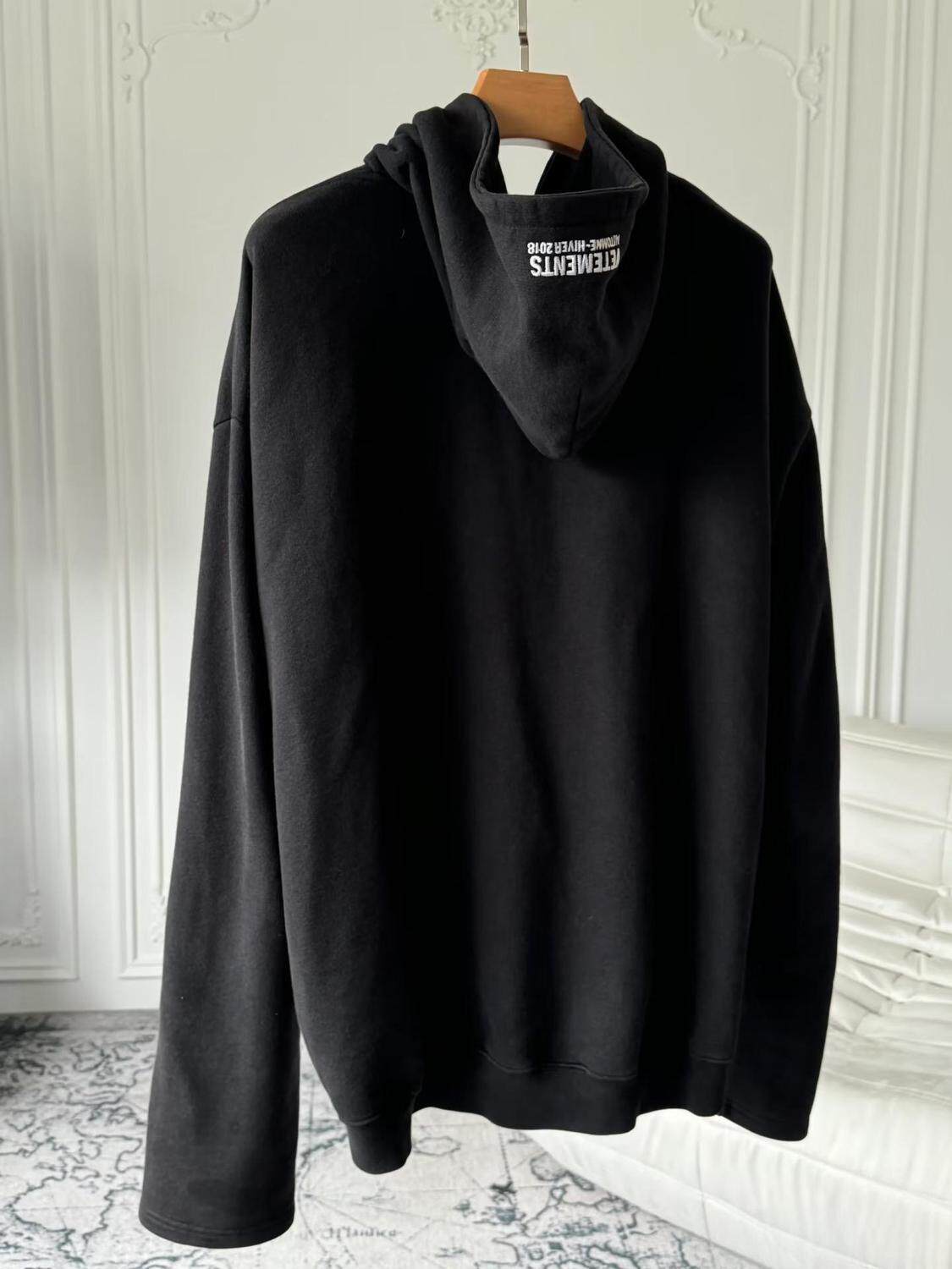 Rəqəmsal çaplı retro stil fermuarlı kişi kapşonlu sweatshirt