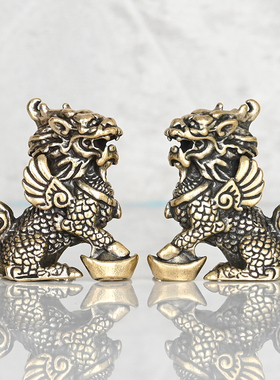 仿古踩元宝貔貅黄铜一对迷你摆件