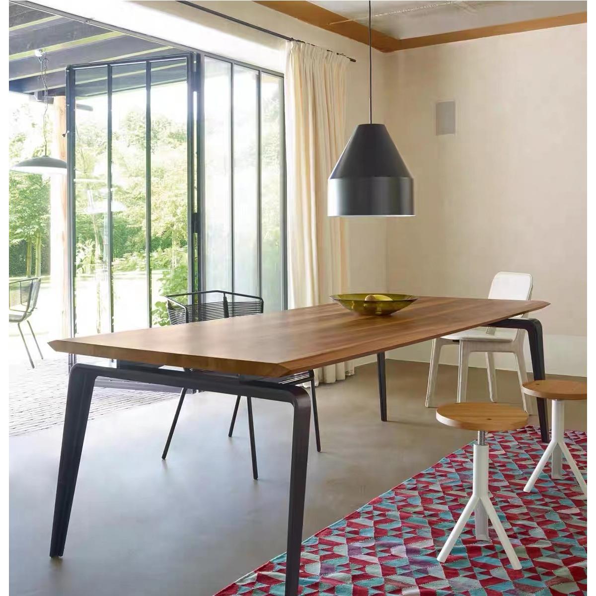 北欧实木餐桌简约轻奢家用客厅饭桌北美黑胡桃木家具意式大板桌子