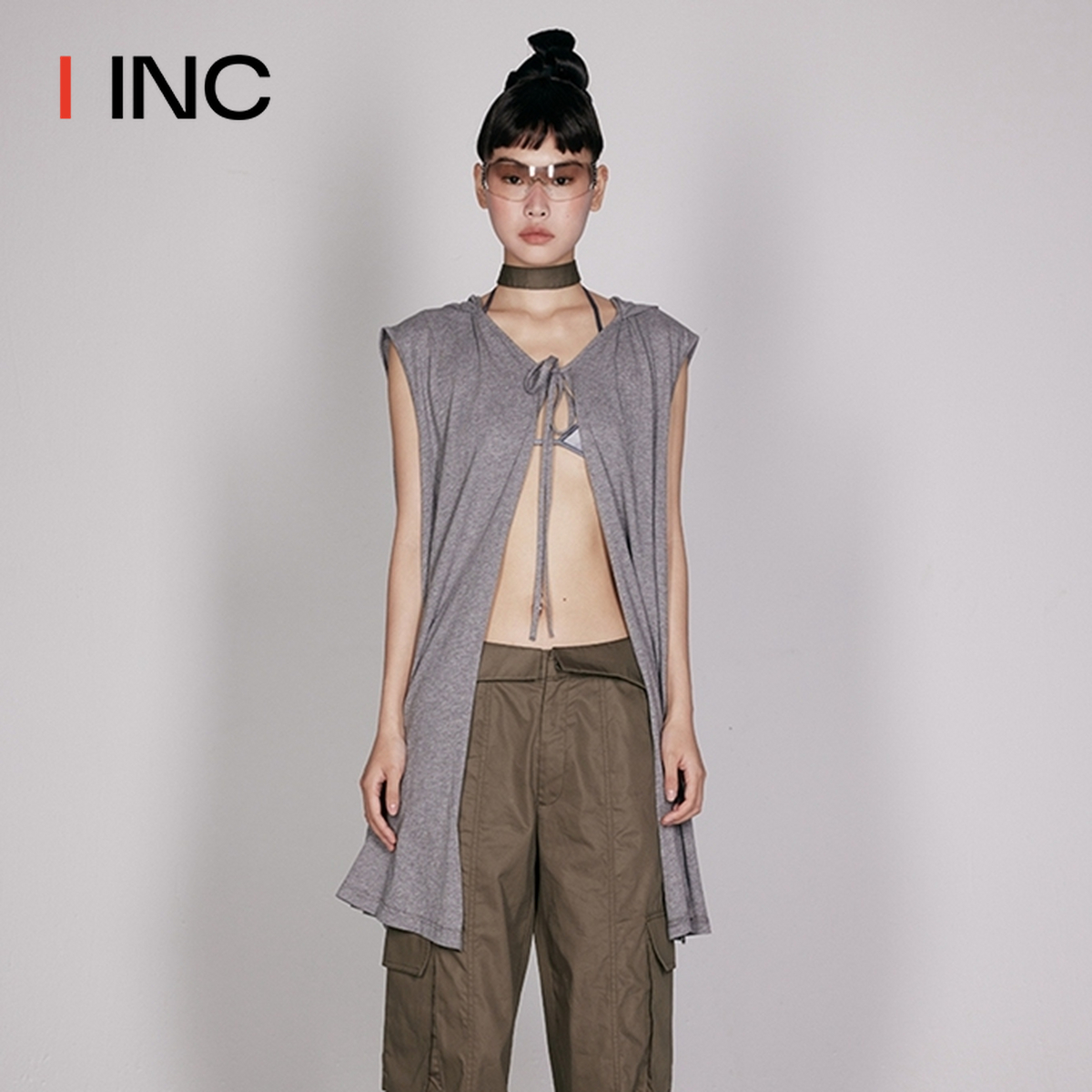 [折扣]YUICHI YANG 春夏连帽绑带无袖外披上衣女 IINCBOUTIQUE