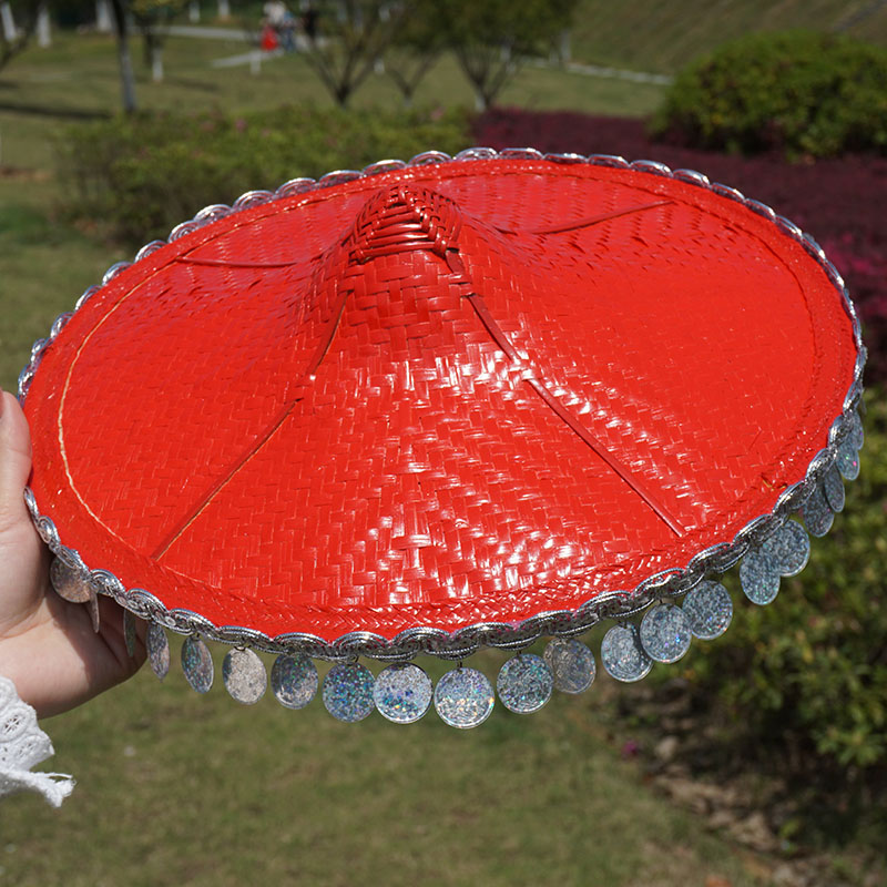 傣族舞蹈儿童演出红色花腰竹帽子