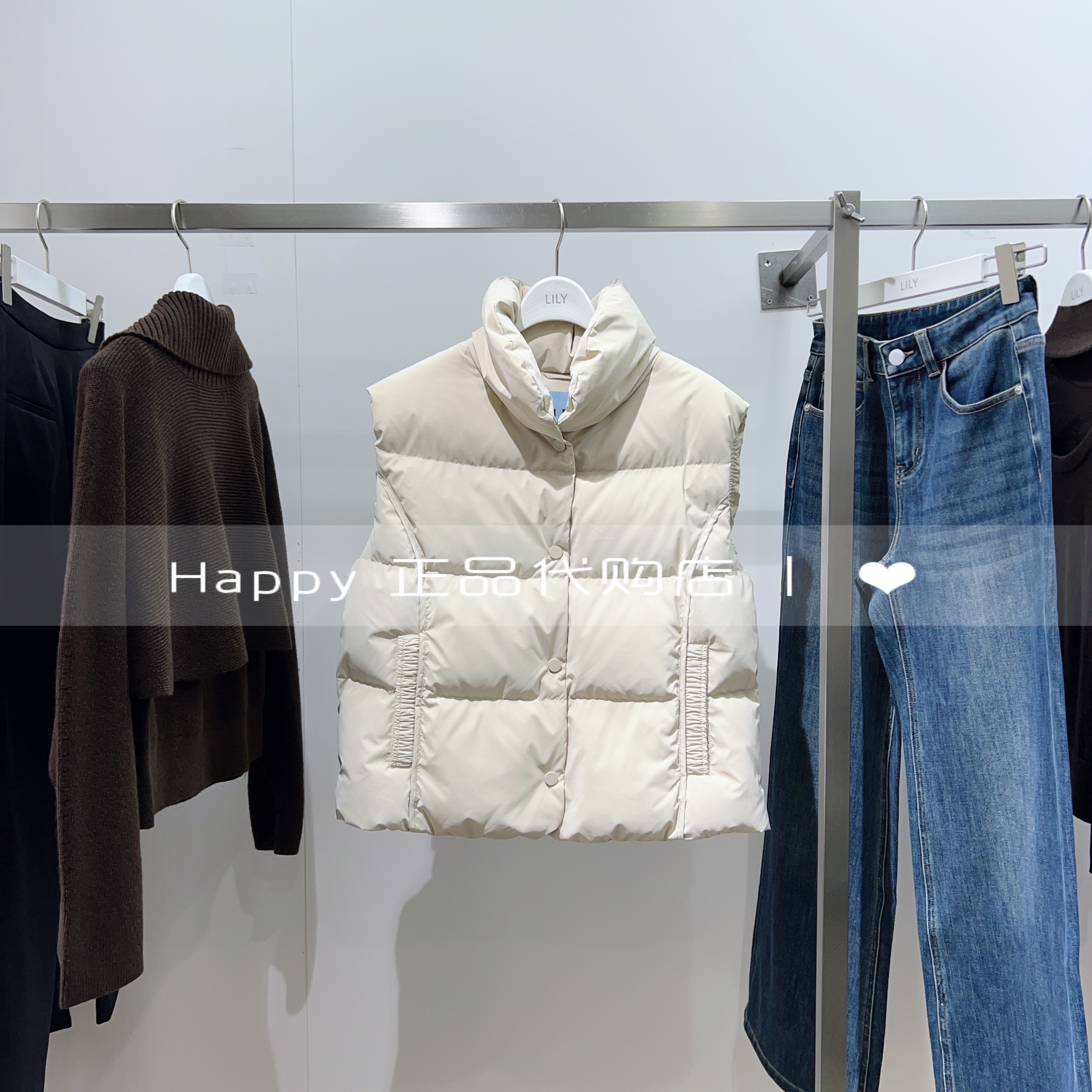 25年冬新款LILY丽丽国内代购125430DD258百搭无袖短款羽绒服马甲