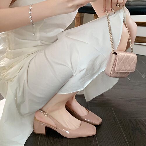 手工粗跟单鞋包头凉鞋女