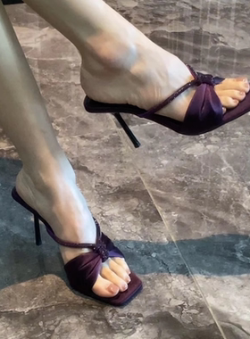 紫色绸缎交叉水钻细跟凉鞋女外穿法式方头露趾懒人气质拖鞋高跟鞋