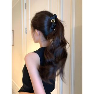 简约猪鼻子字母CD金属黑色蝴蝶结香蕉夹女后脑勺马尾发夹发卡发饰