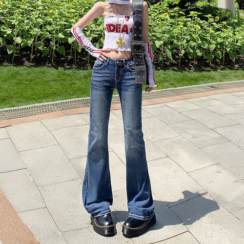 2024秋冬季复古新款微喇叭rjvo