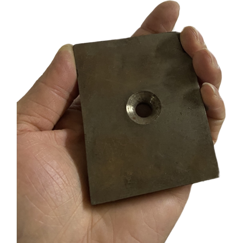 n45黑片高强磁铁强磁铁长方形带孔磁选机超强磁铁永磁王80*60*17m