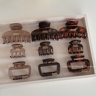 韩版金标字母简约方形抓夹女后脑勺半扎发夹中号盘发鲨鱼夹头饰