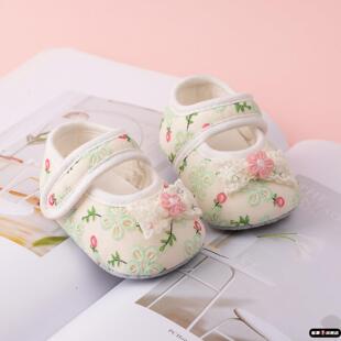 婴幼儿学步鞋不掉跟鞋子款0-6-10个月女宝宝软底公主鞋防滑透气鞋