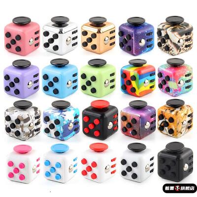 fidget+cube魔方解压神器无限减压手指方块缓解焦虑口袋金属玩具