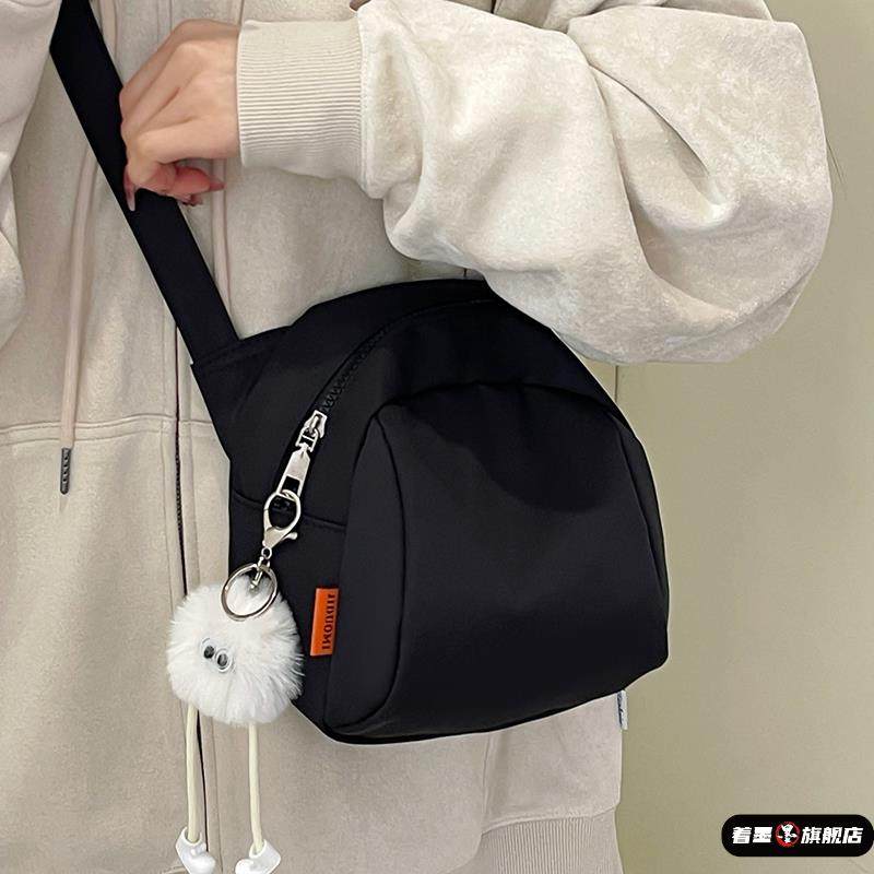 轻便尼龙布小众2025新款贝壳包帆布休闲单肩斜挎包女防水大容量,箱包皮具/热销女包/男包,通用款女包,淘宝优惠券,粉丝福利购,淘宝优惠卷