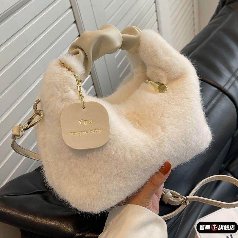 秋冬毛毛包包女2025新款云朵手提小托特包百搭大容量斜挎毛绒包T9,箱包皮具/热销女包/男包,腋下包,淘宝优惠券,粉丝福利购,淘宝优惠卷