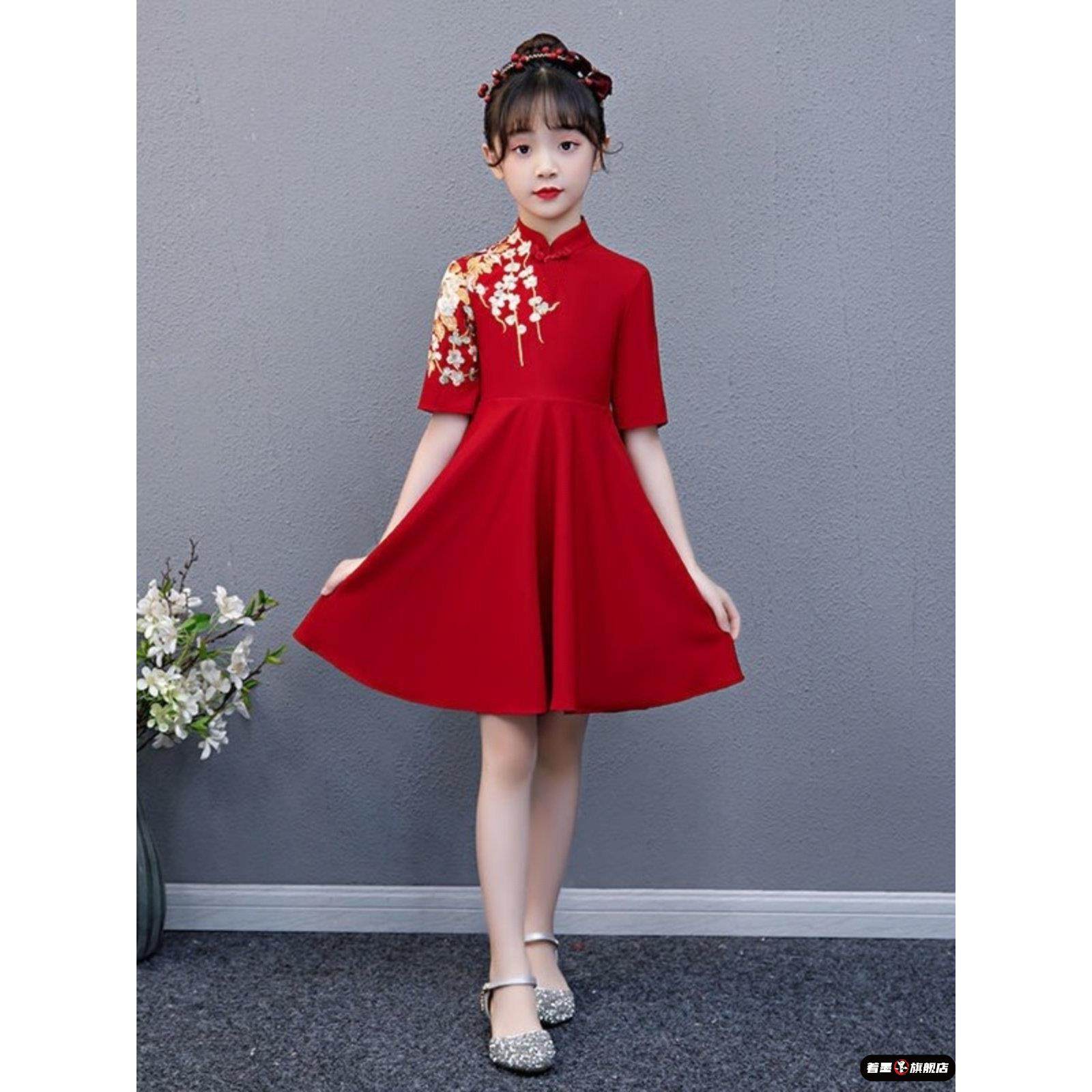 儿童元旦晚会合唱服女红色礼服中式学生主持人弹古筝朗诵节日演出