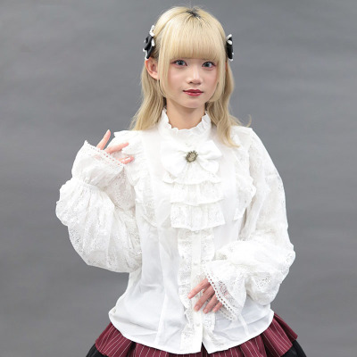 axesfemme法式复古浮雕领巾衬衫