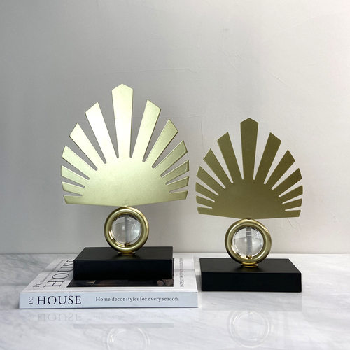 北欧后现代客厅玄关片光翎羽摆件金属大理石样板房创意家居饰品i.