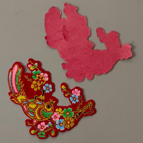 梅花喜鹊语字绒布烫金贴