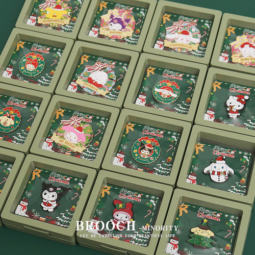 圣诞节三丽鸥礼品盒装卡通胸针圣诞库洛米美乐蒂勋章挂件同学送礼