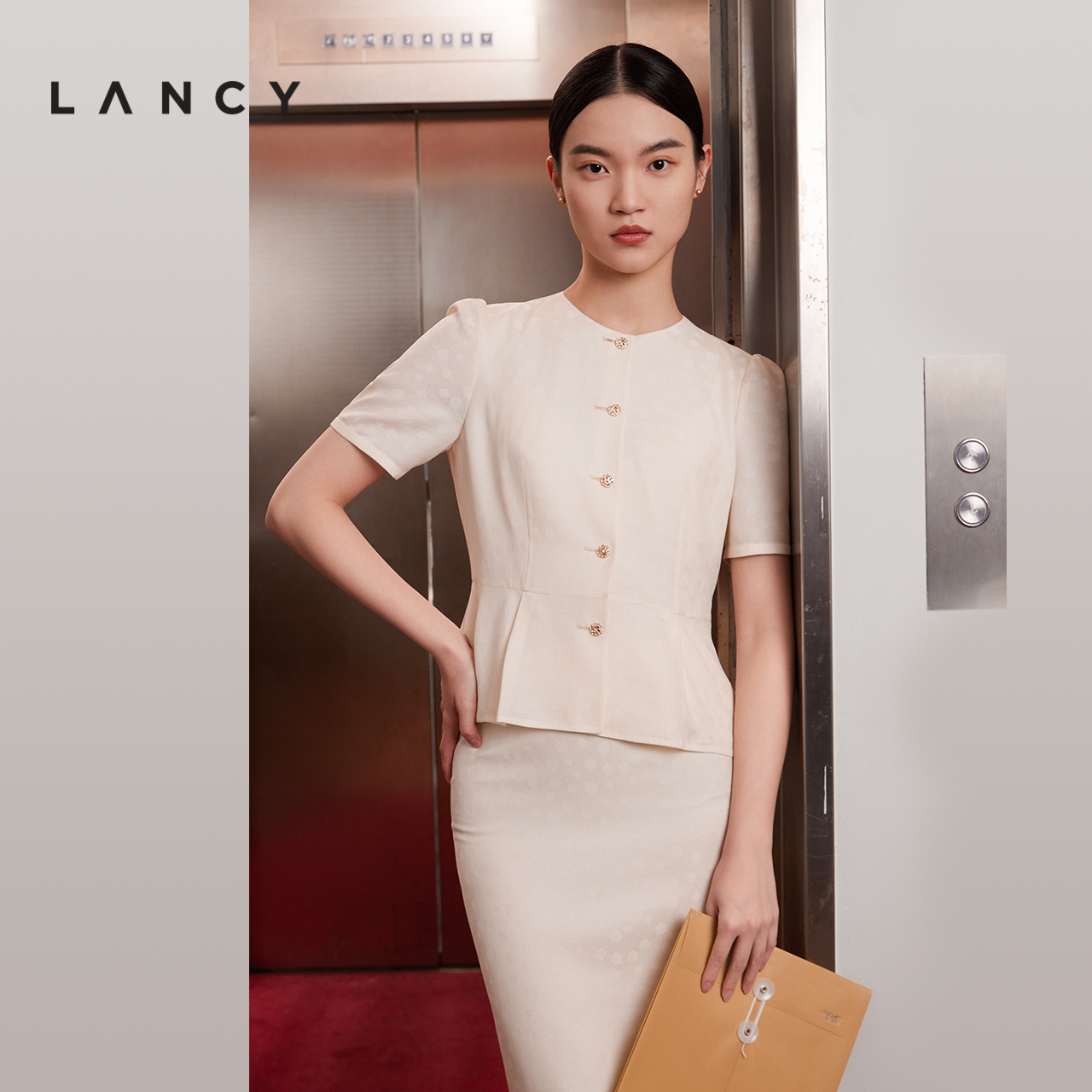 【真丝】LANCY/朗姿夏季圆领鱼尾修身西装外套女收腰高端气质西服