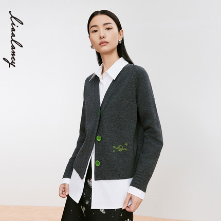 LANCY/朗姿2024冬新款羊毛V领短款针织开衫设计感时尚气质外套女