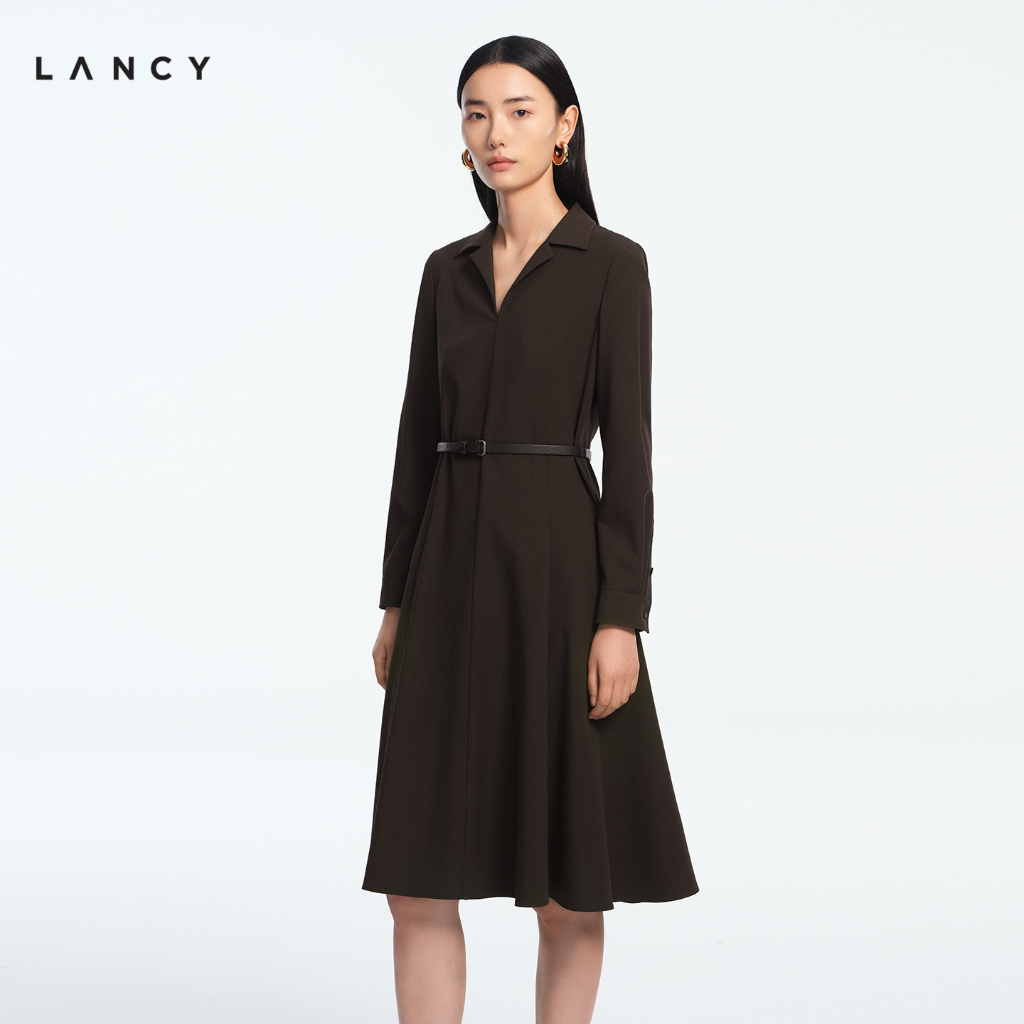 LANCY/朗姿2026春季新款通勤翻领收腰A字显瘦中长款优雅连衣裙子