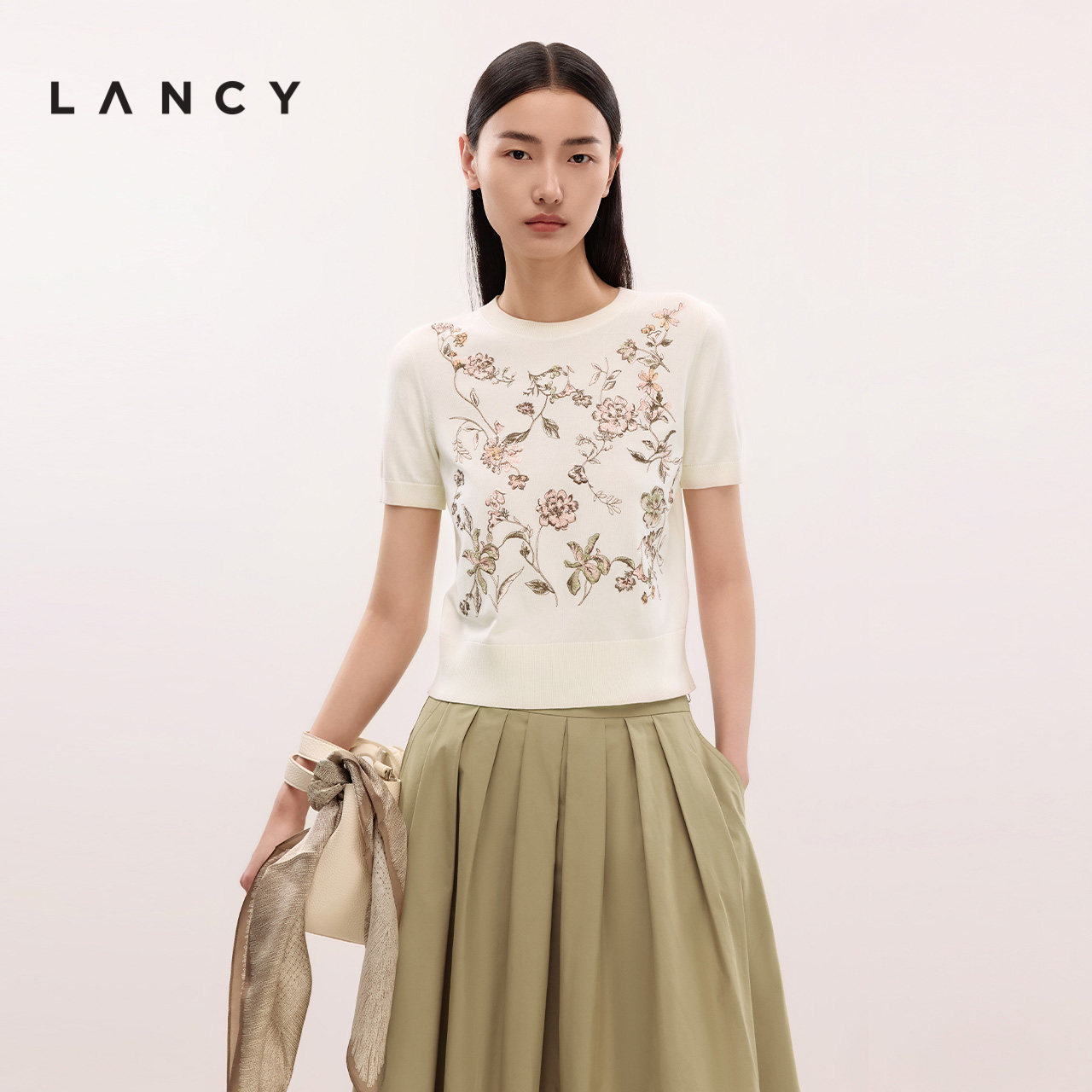 艺术花型 拼接螺纹 基础圆领