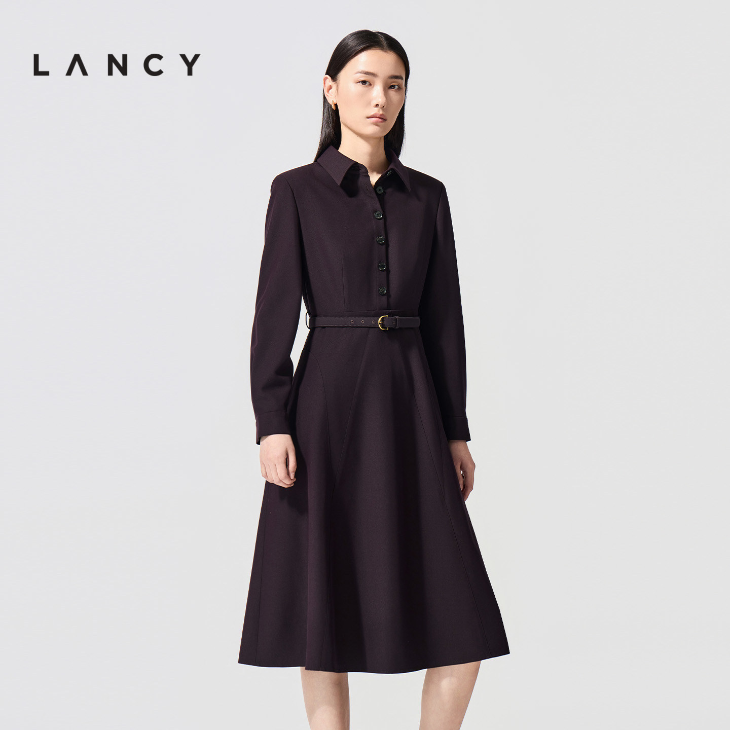 LANCY/朗姿2026秋季新款气质显瘦翻领收腰A字长袖衬衫连衣裙长女