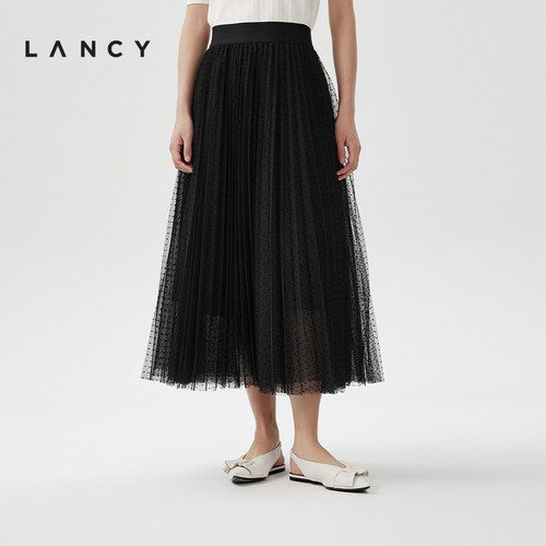 宽大裙摆 压褶工艺 弹力腰头