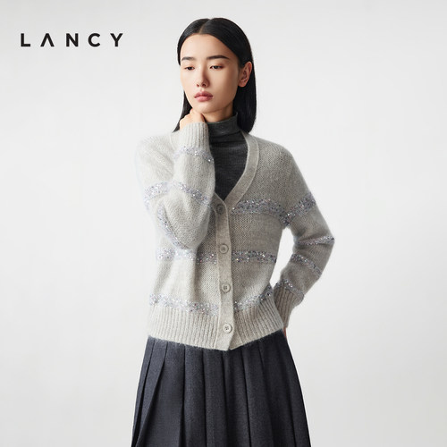 V领设计 间色工艺 收束下摆