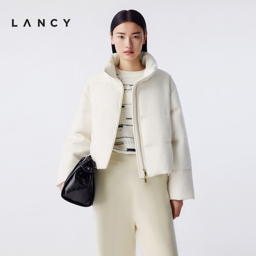 针织表面 立领设计 短款剪裁