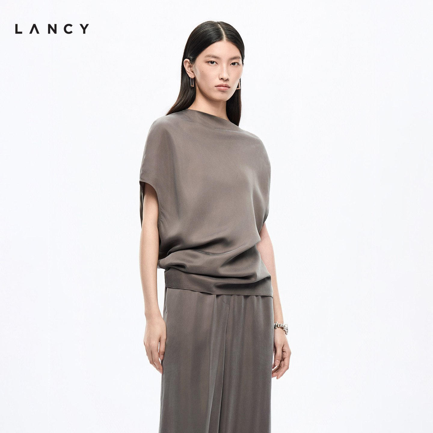 【铜氨丝】LANCY/朗姿2026夏季新款老钱风蝙蝠袖衬衫设计感上衣女图片