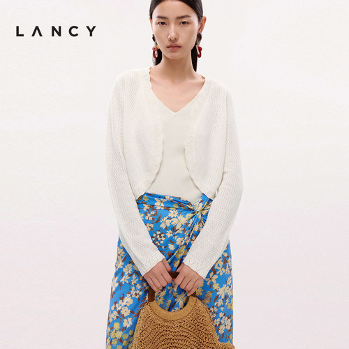 波浪锁边 肌理质感 弧形下摆