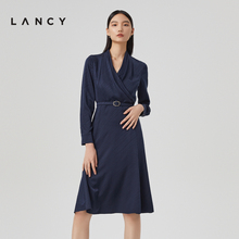 朗姿2023年春季 LANCY 收腰V领连衣裙女高级设计感通勤女裙子 新款