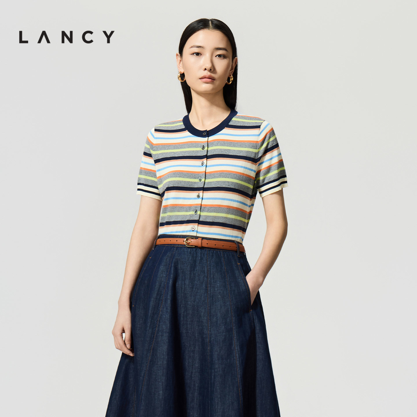 LANCY/朗姿2026年夏季新款蚕丝棉复古彩色条纹圆领短袖针织开衫女