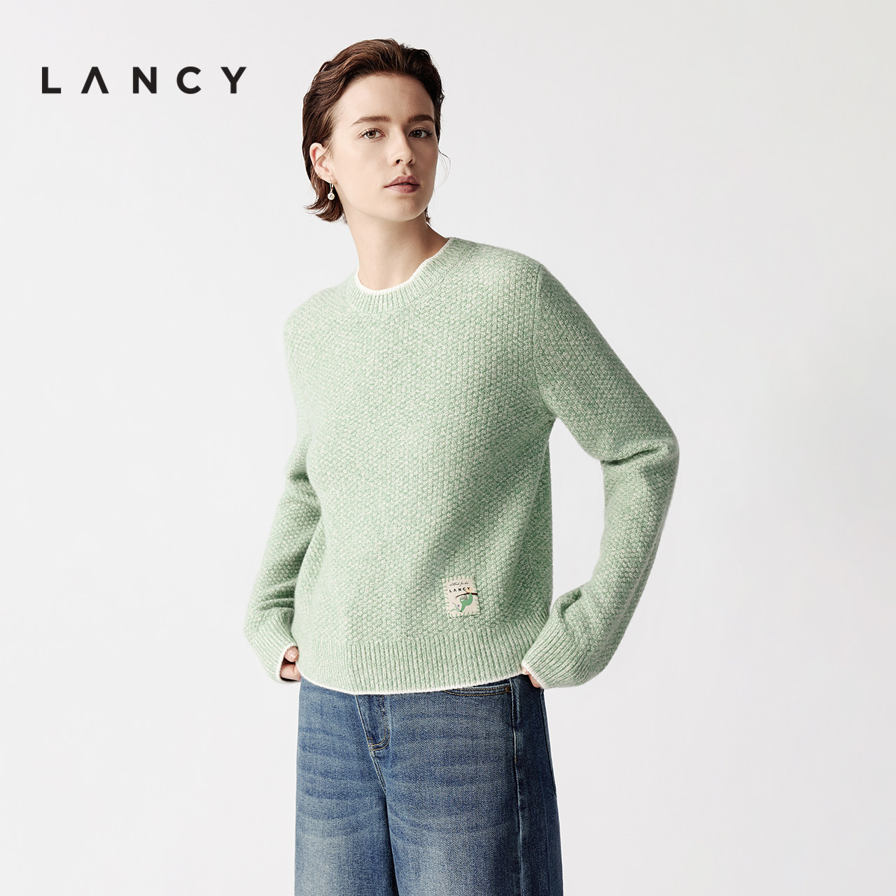 花纱肌理 撞色边缘 独特贴标