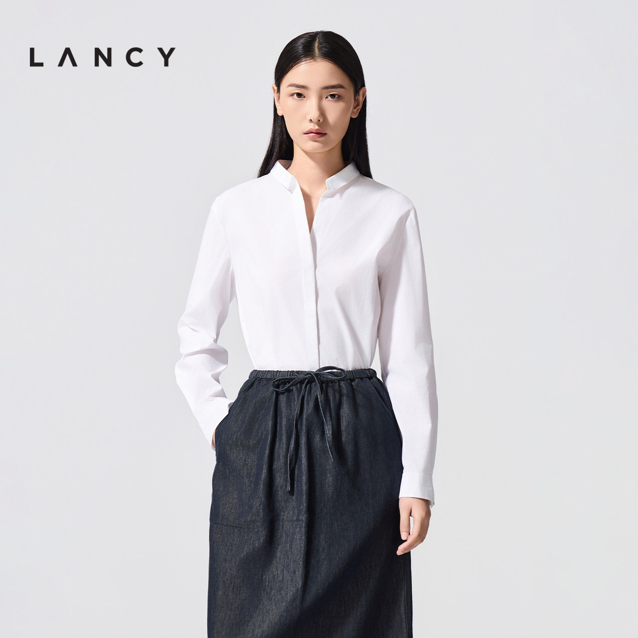 LANCY/朗姿2026春新款简约百搭通勤长袖暗扣女士白色棉感衬衫上衣图片