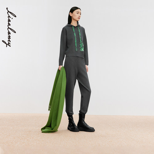 小脚裤型 弹力腰头 便捷插袋