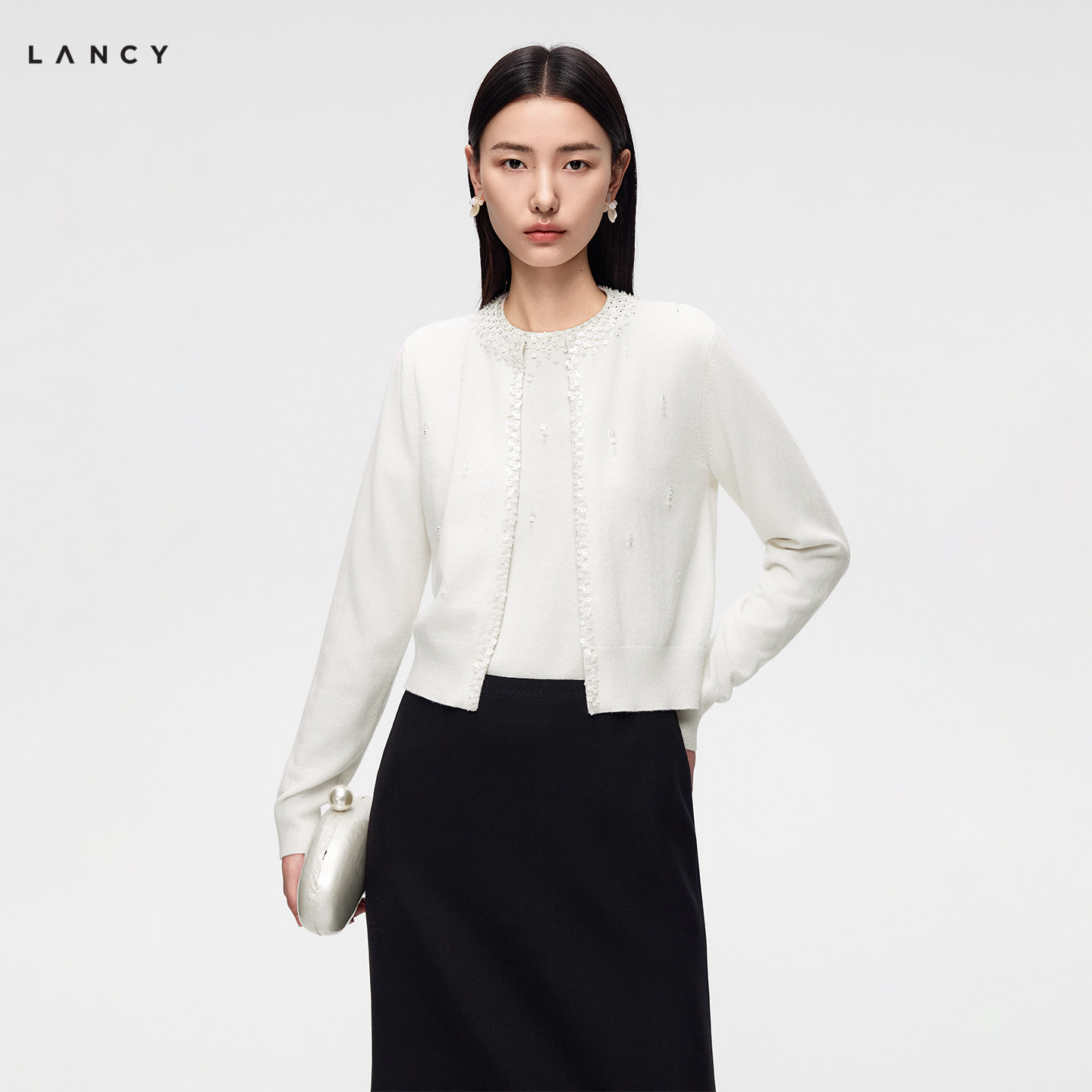 LANCY/朗姿2026秋季新款气质重工钉珠亮片针织开衫圆领长袖上衣女