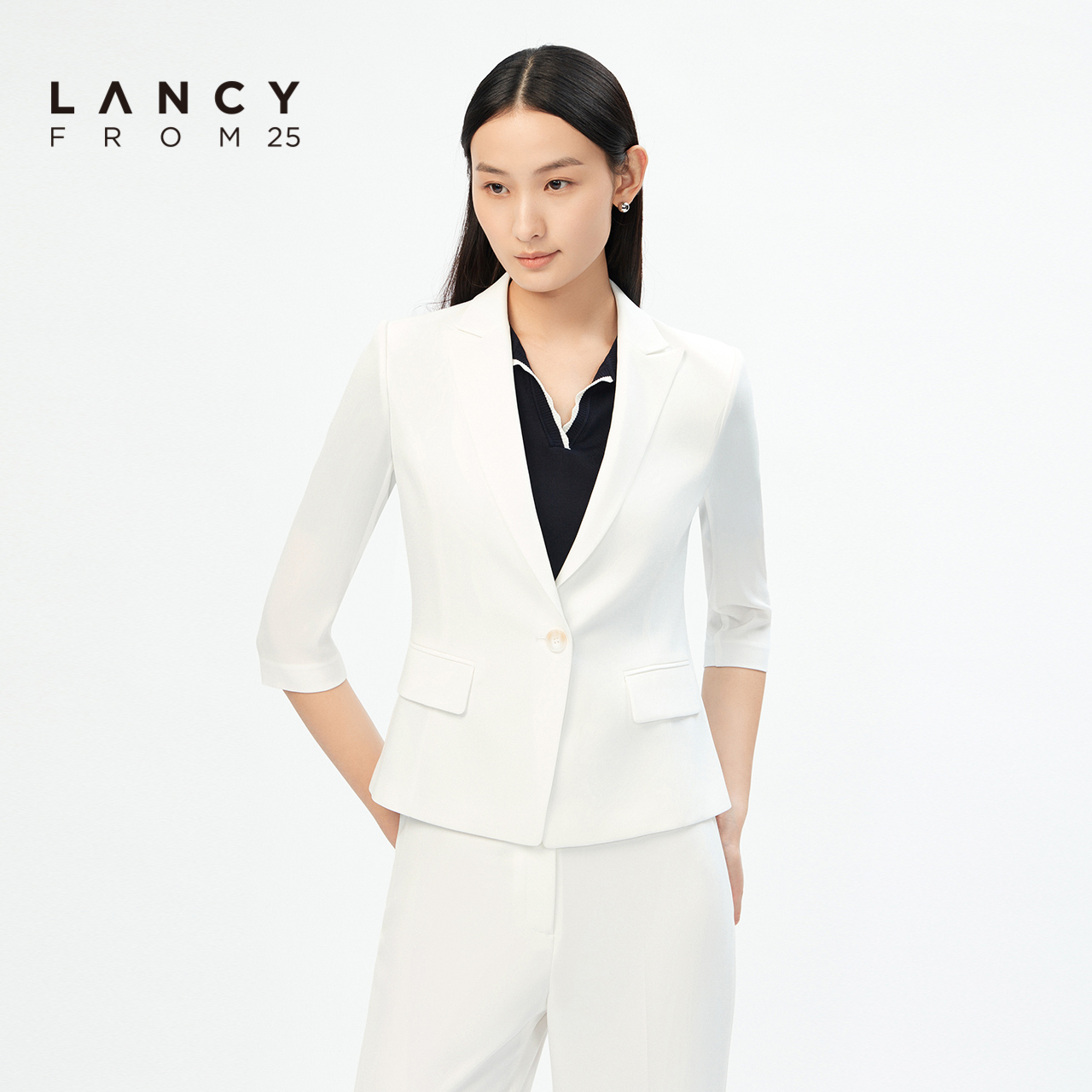 LANCY/悦朗姿女装2023夏季新款白色短款西装短外套女显高通勤西服