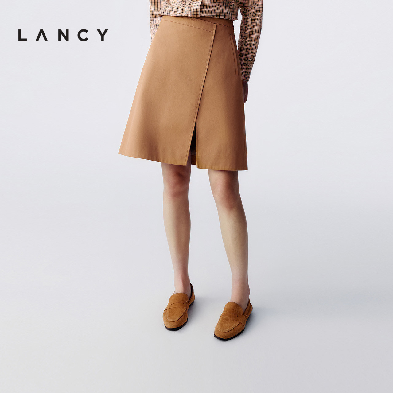 LANCY/朗姿2025冬季新款时尚百搭A字开衩工装风休闲半身裙子女